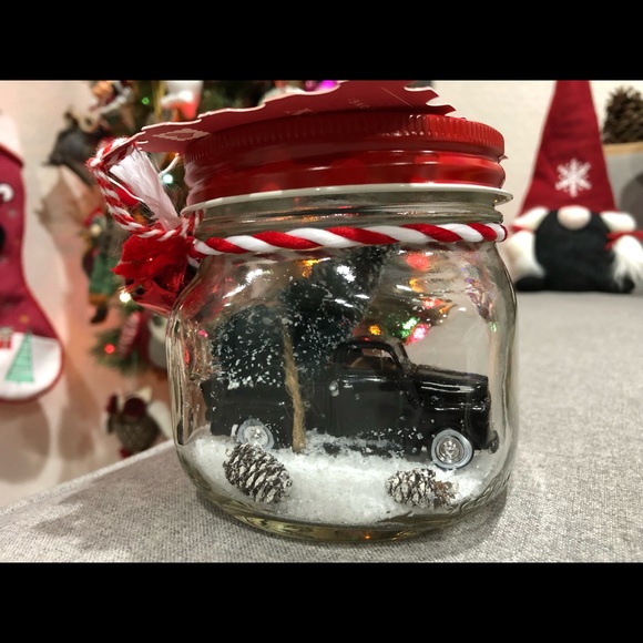 Car in a Jar Waterless Snow Globe - Picture 5 of 7